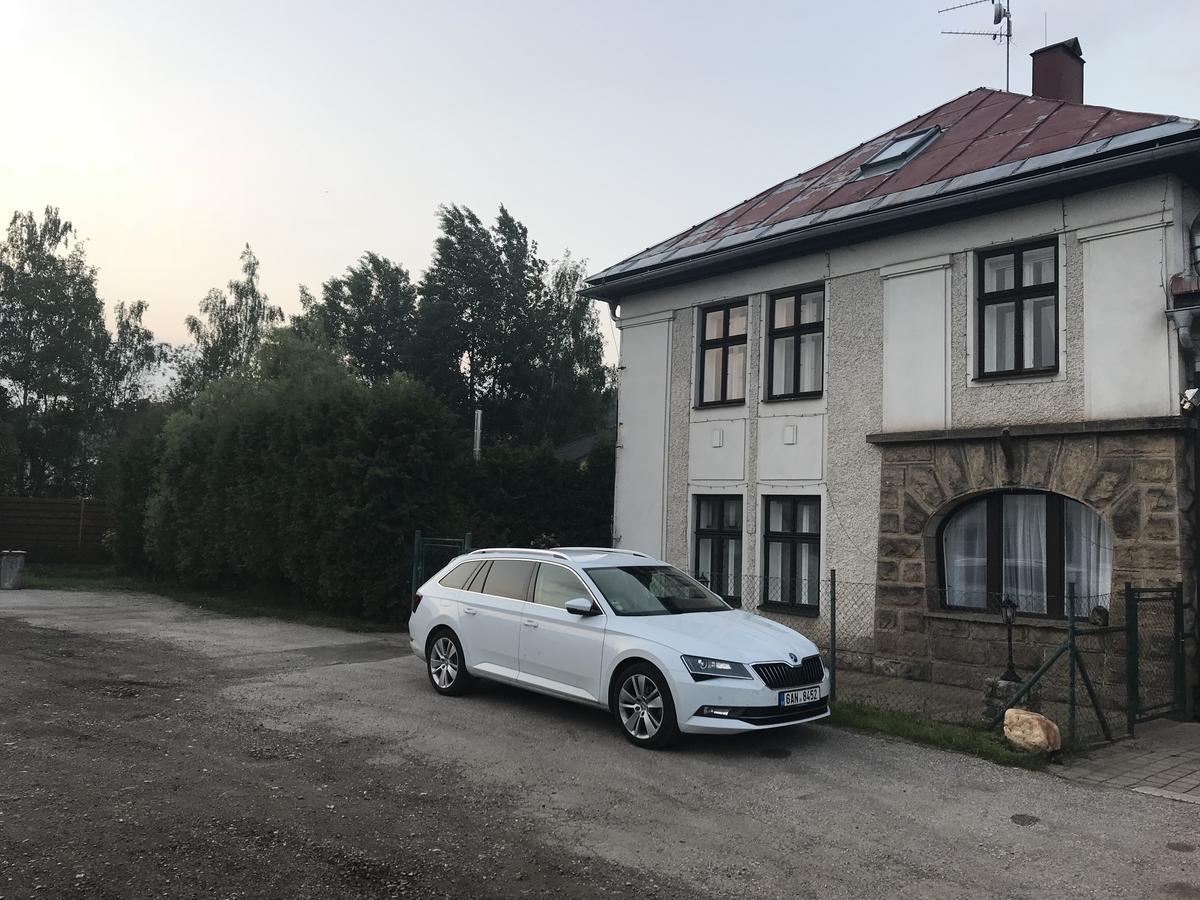 Ubytovani V Soukromi "U Olsu" Hostinne  Bagian luar foto